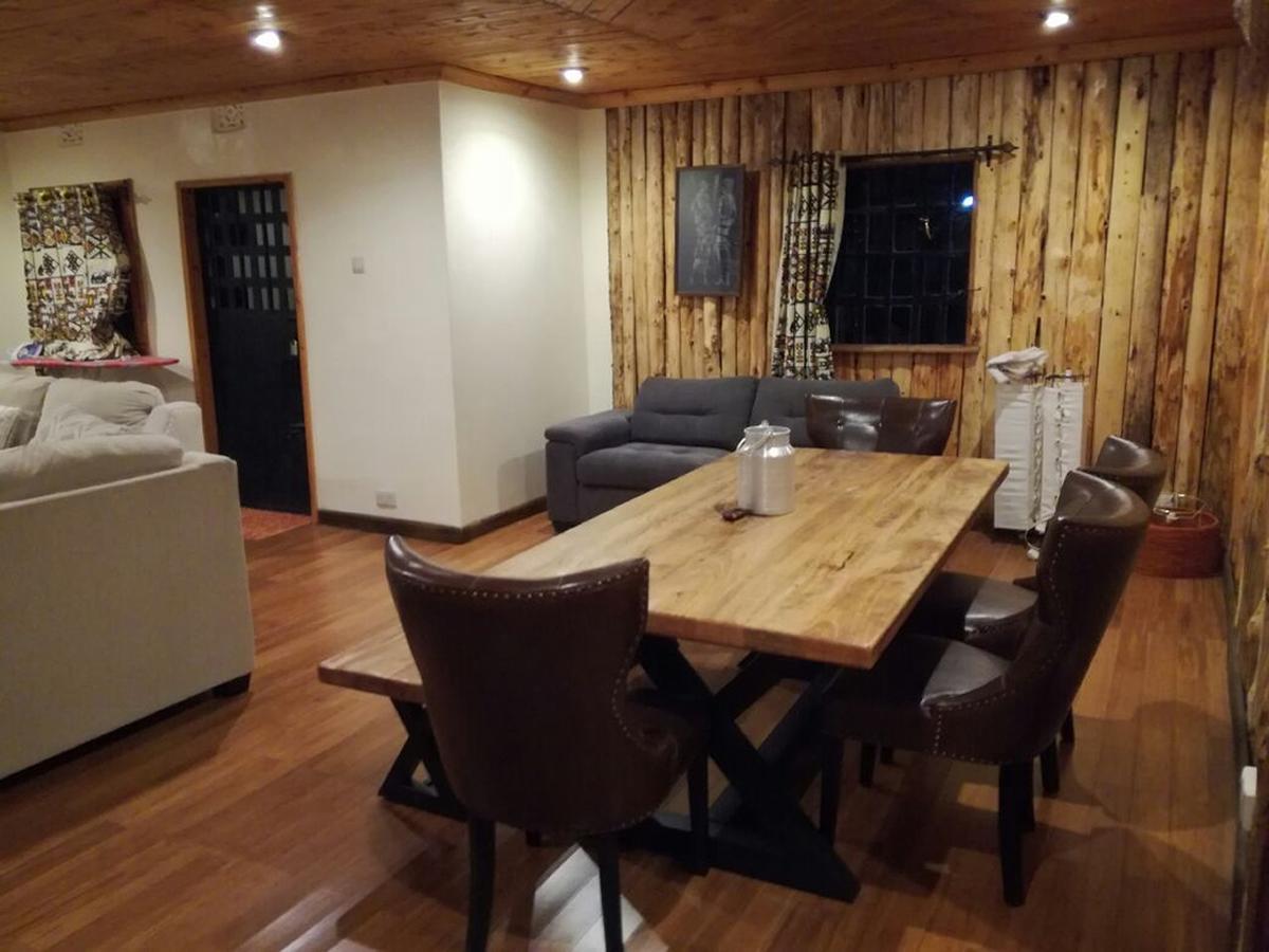 Ngomongo Villa Nanyuki Buitenkant foto